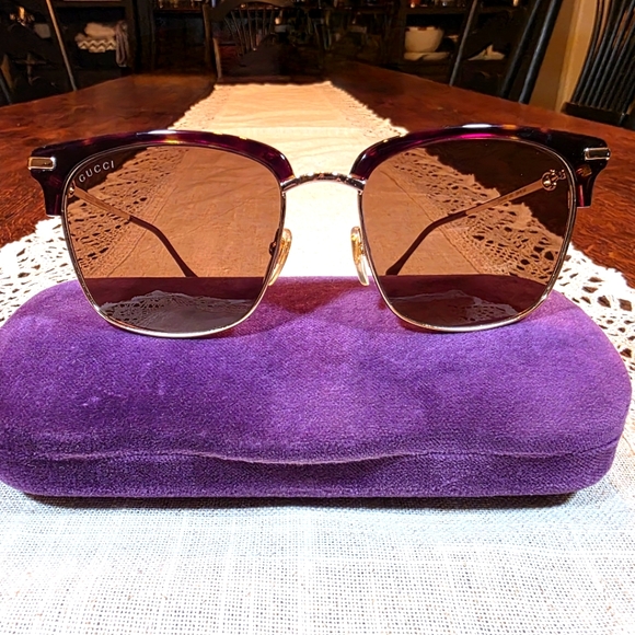 Gucci Sunglasses - Picture 1 of 9